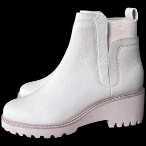 DOLCE VITA Huey H2O Women's 7.5 Boots Ivory Chelsea Leather Booties Lug Sole